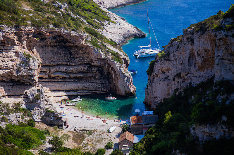 Stiniva bay