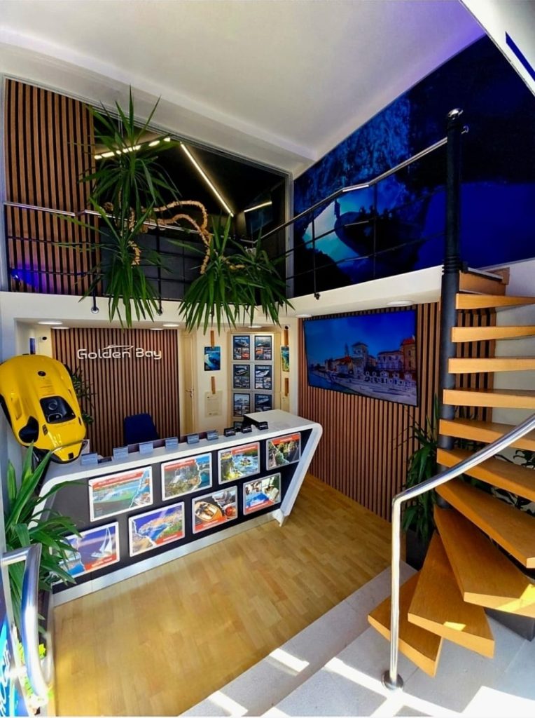 office golden bay split